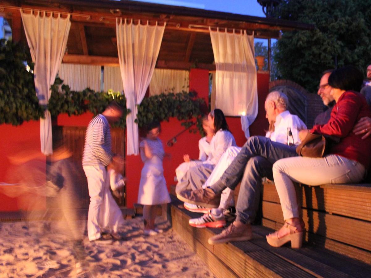 Auberge-Living Friedrichsdorf Exterior foto
